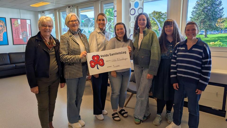 Lenkje til artikkel: Fine gåver til helsestasjonen frå sanitetslaga